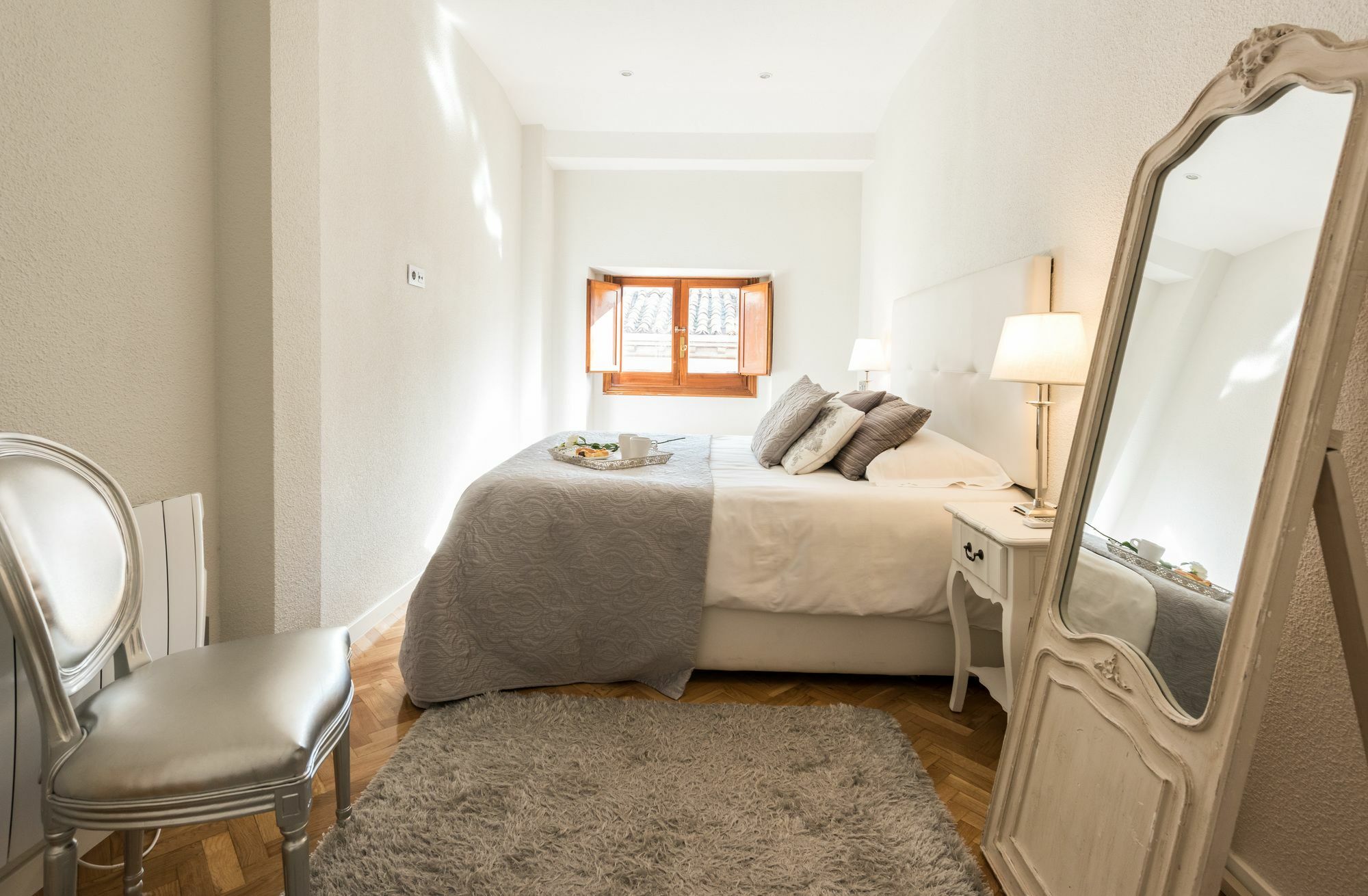 Апартаменты Atico En Chueca By Madflats Collection Мадрид Экстерьер фото